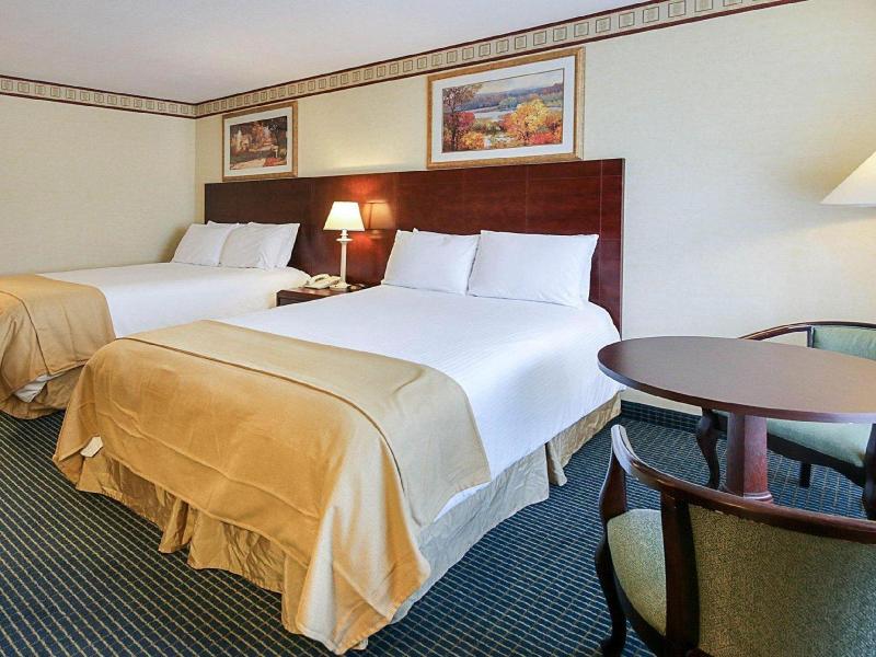 Clarion Inn & Suites New Hope-Lambertville image