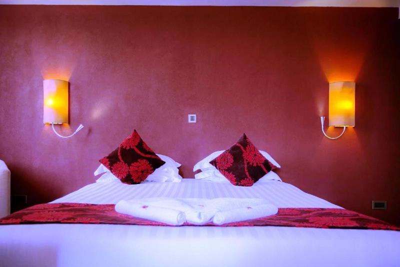Imperial Heights Hotel 5