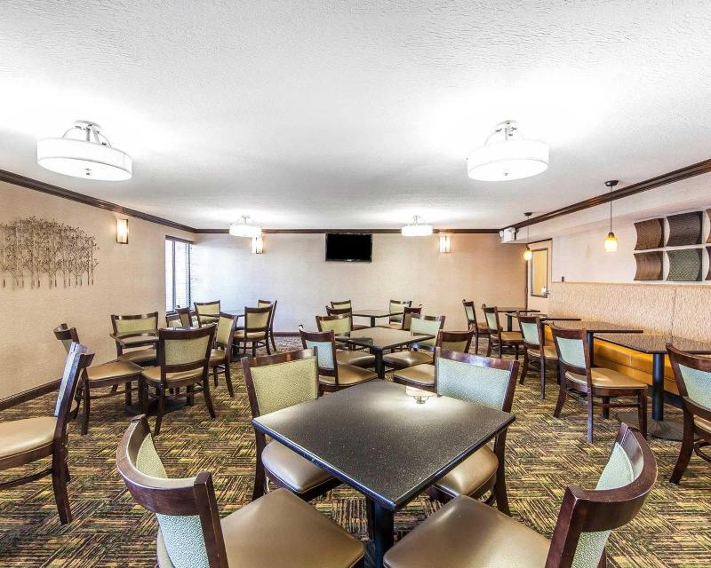 Quality Inn Chillicothe Area image