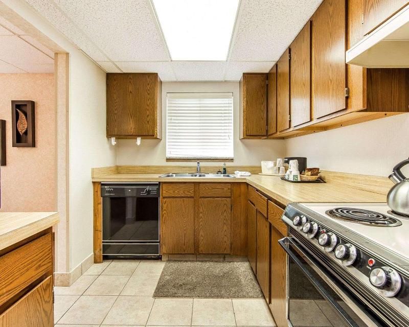 Quality Inn Chillicothe Area image
