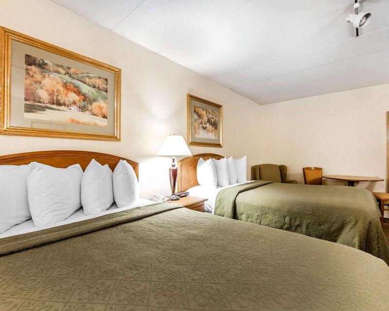 Quality Inn Chillicothe Area image