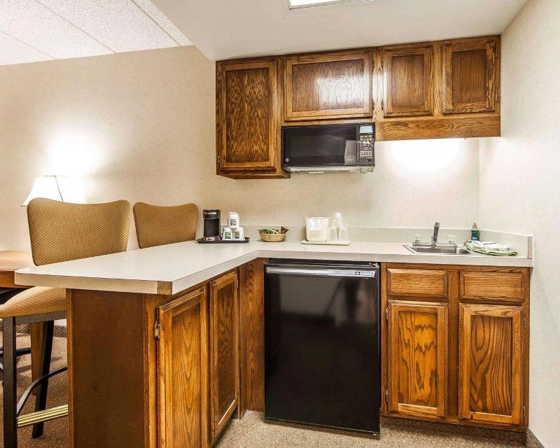 Quality Inn Chillicothe Area image