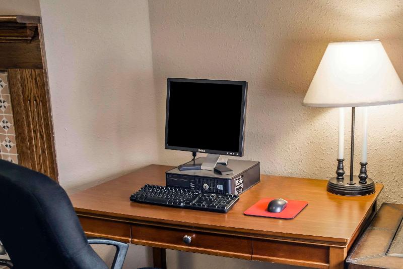 Quality Inn & Suites Bradford image
