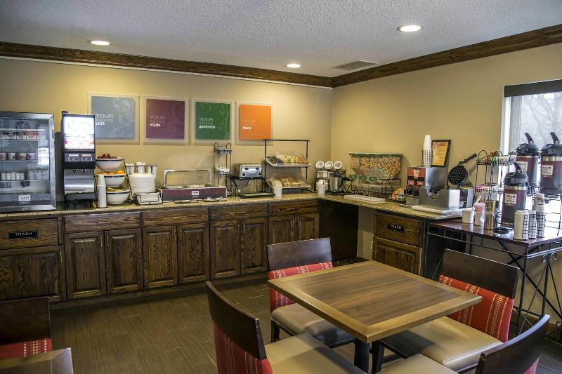 Quality Inn & Suites Bradford image