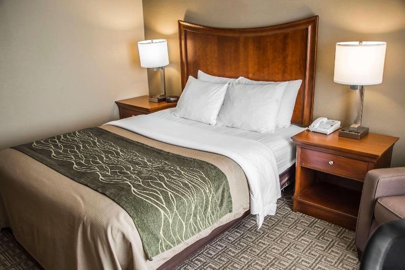 Quality Inn & Suites Bradford image