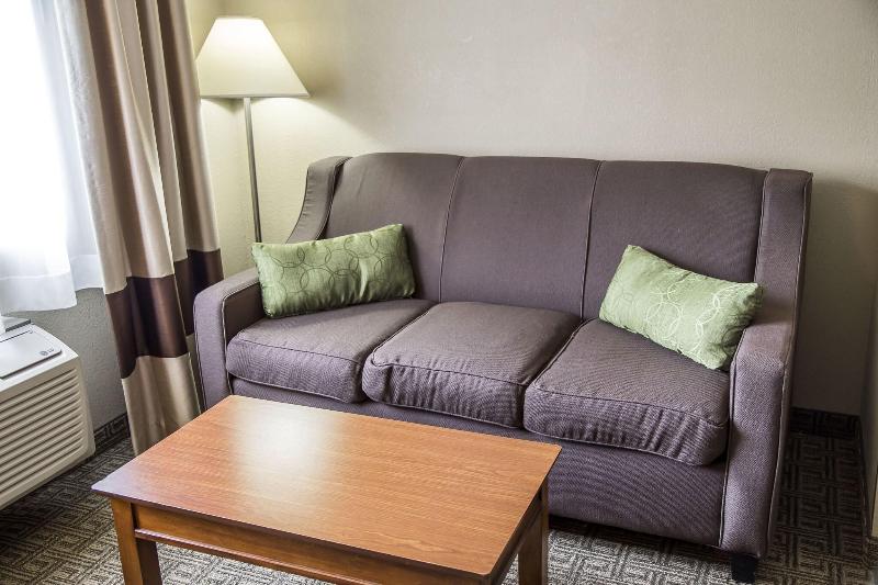 Quality Inn & Suites Bradford image