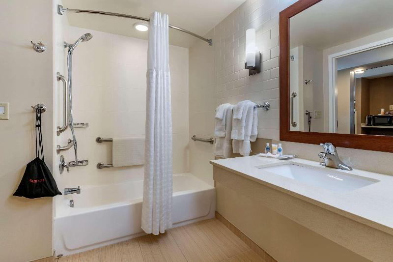 Comfort Suites Manheim - Lancaster image