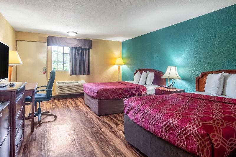 Econo Lodge Bradford image