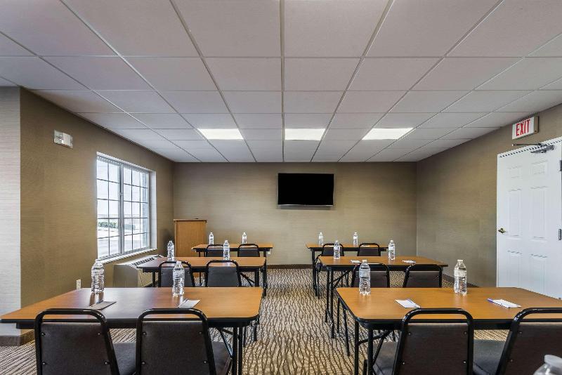 Comfort Inn & Suites Dayton North image