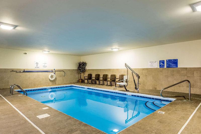 Comfort Inn & Suites Dayton North image