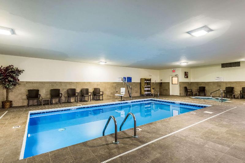 Comfort Inn & Suites Dayton North image