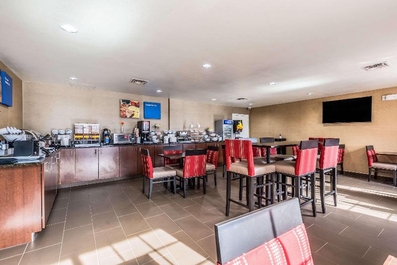 Comfort Inn & Suites Dayton North image