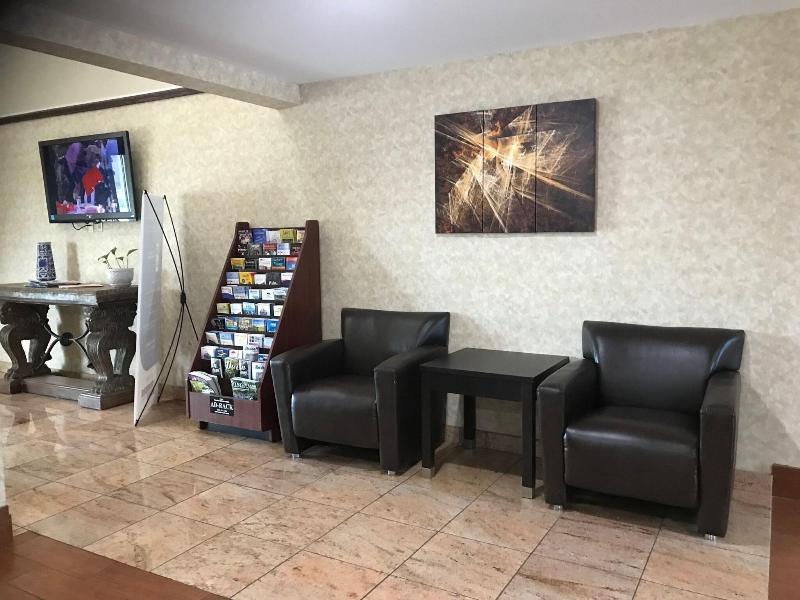 Quality Inn & Suites Middletown - Franklin image