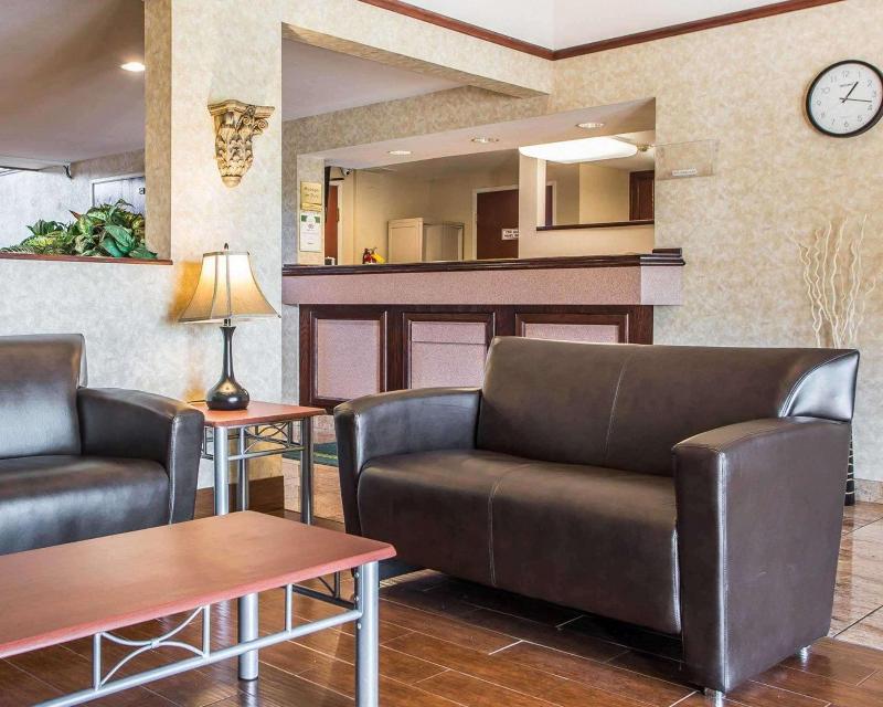 Quality Inn & Suites Middletown - Franklin image