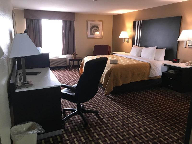 Quality Inn & Suites Middletown - Franklin image