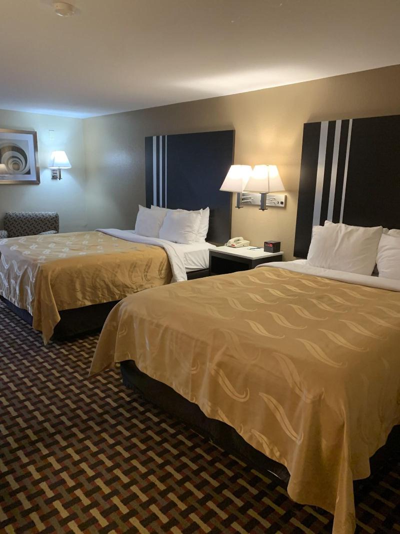Quality Inn & Suites Middletown - Franklin image