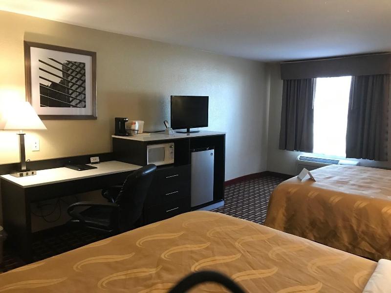 Quality Inn & Suites Middletown - Franklin image