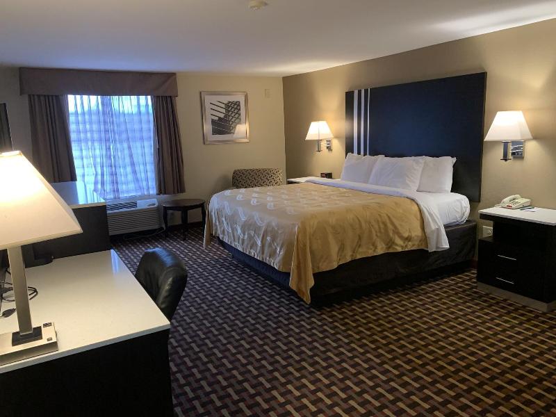 Quality Inn & Suites Middletown - Franklin image