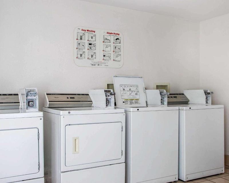 Quality Inn & Suites Middletown - Franklin image