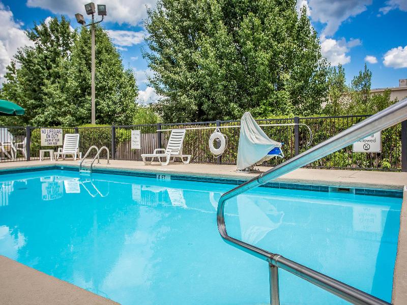 Quality Inn Cheraw image