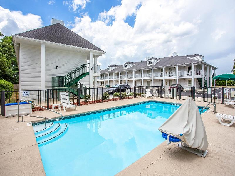 Quality Inn Cheraw image