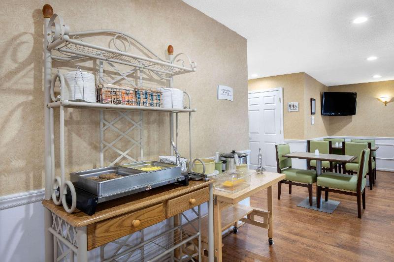 Quality Inn Cheraw image 1