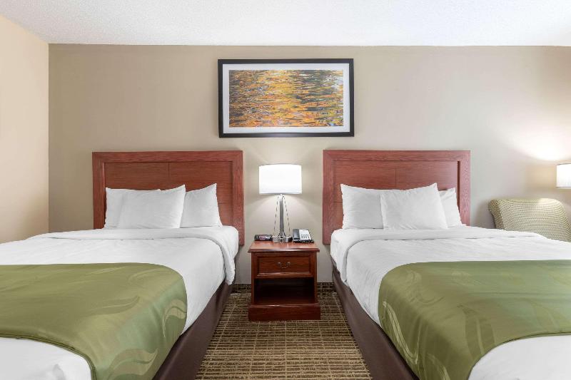 Quality Inn Cheraw image