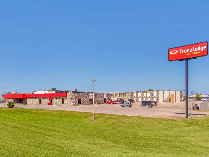Econo Lodge Inn & Suites image