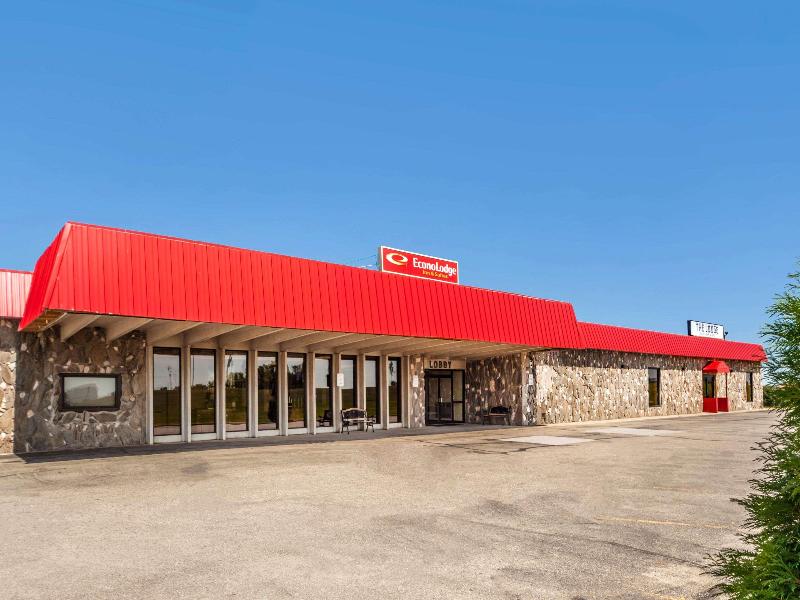 Econo Lodge Inn & Suites image