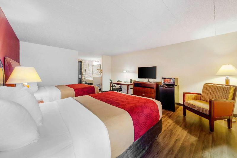Econo Lodge Inn & Suites image