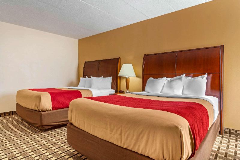 Econo Lodge Inn & Suites image