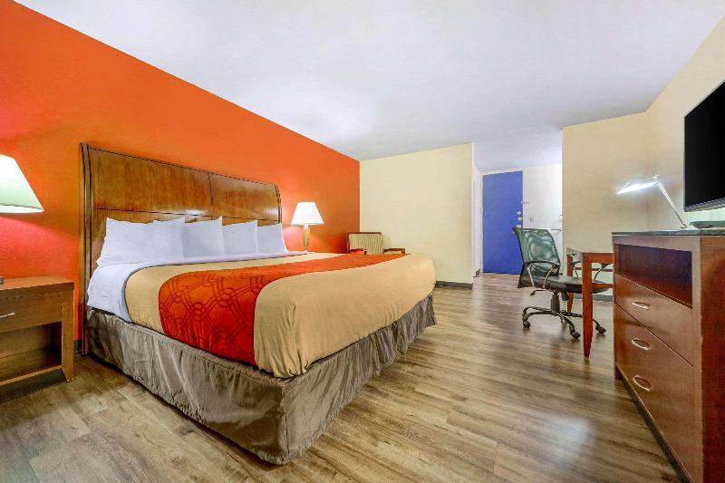 Econo Lodge Inn & Suites image