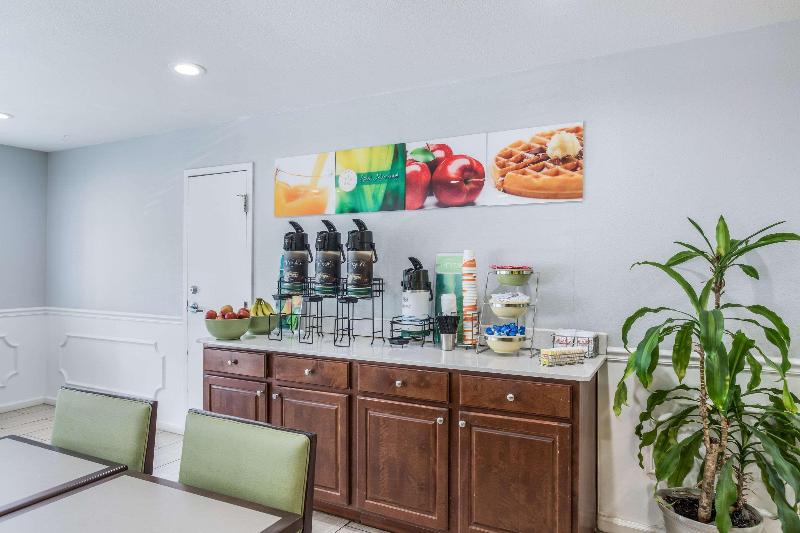 Quality Inn Gallatin-Nashville Metro image