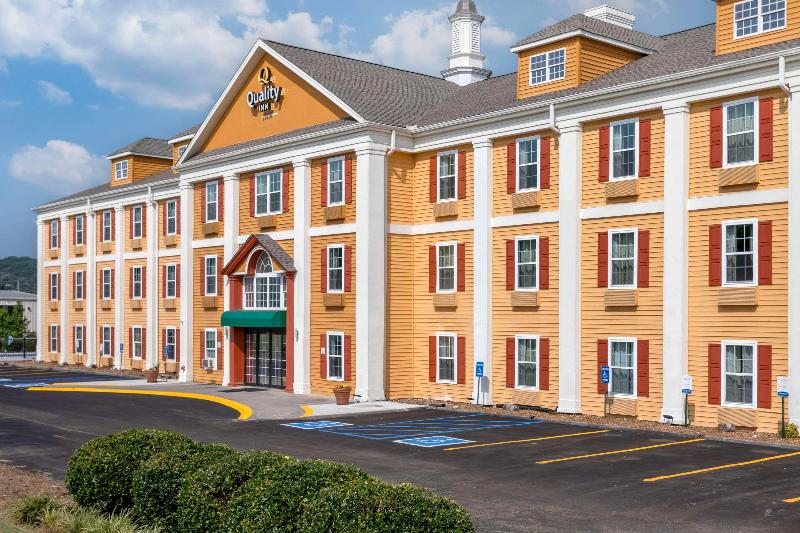 Quality Inn Oak Ridge image