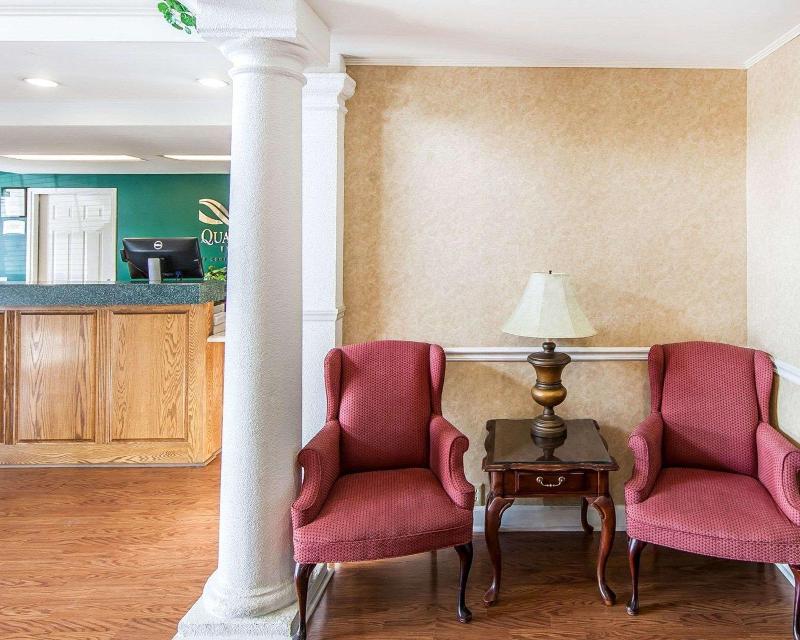 Quality Inn Oak Ridge image