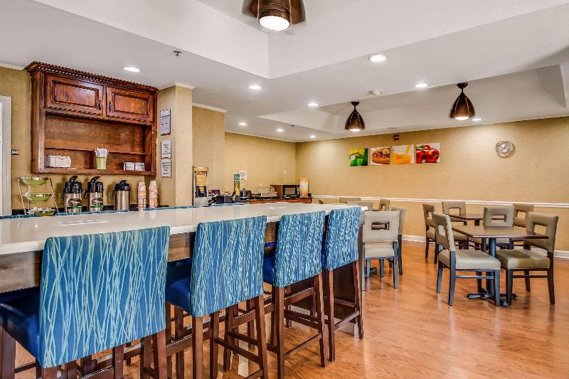 Quality Inn Oak Ridge image