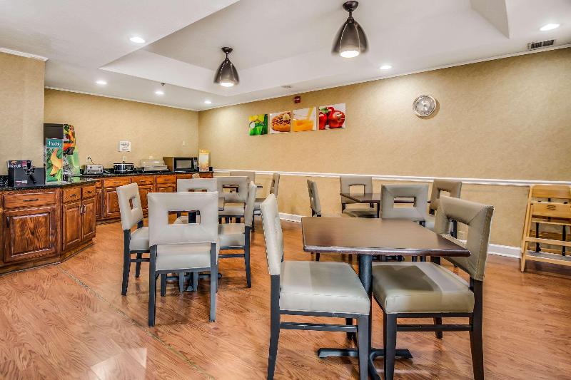 Quality Inn Oak Ridge image