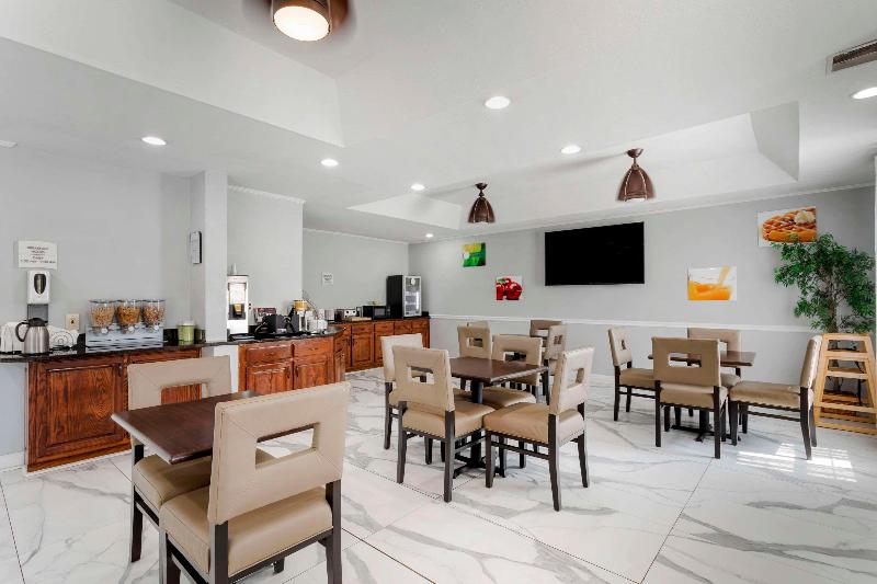 Quality Inn Oak Ridge image