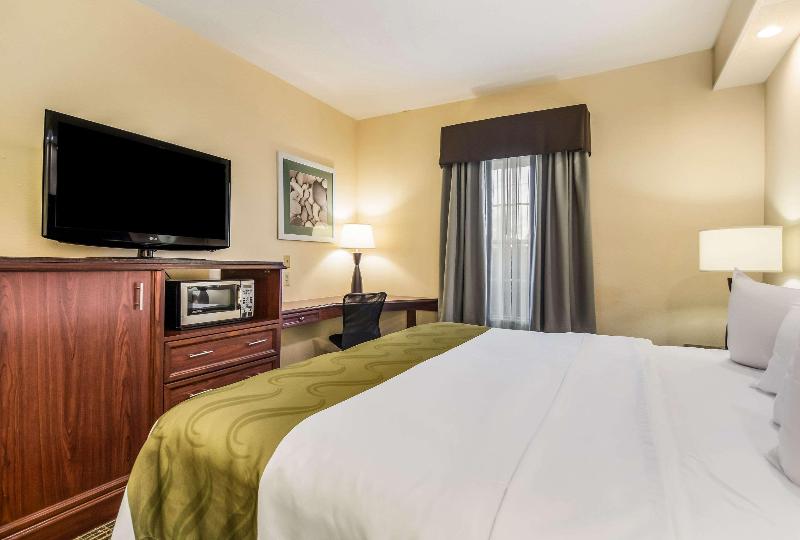 Quality Inn Oak Ridge image
