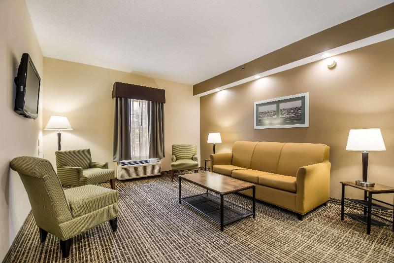 Quality Inn Oak Ridge image