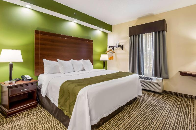 Quality Inn Oak Ridge image
