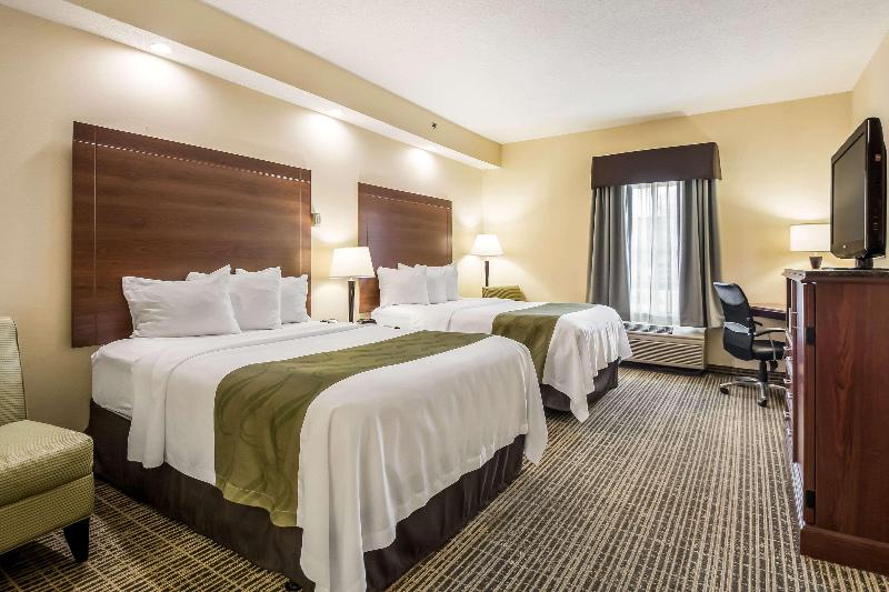 Quality Inn Oak Ridge image