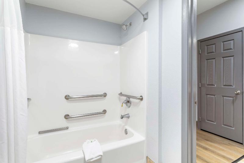 Quality Inn Oak Ridge image