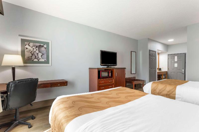 Quality Inn Oak Ridge image
