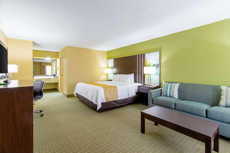 Quality Inn Paris image