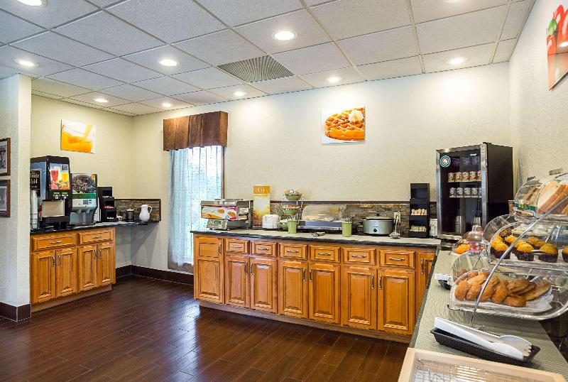 Quality Inn Hurricane Mills image