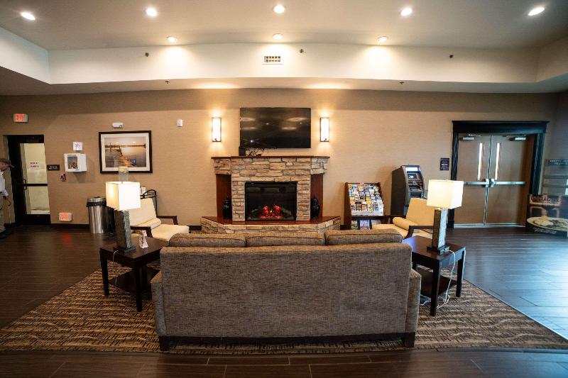 Comfort Suites University Brookings image 10