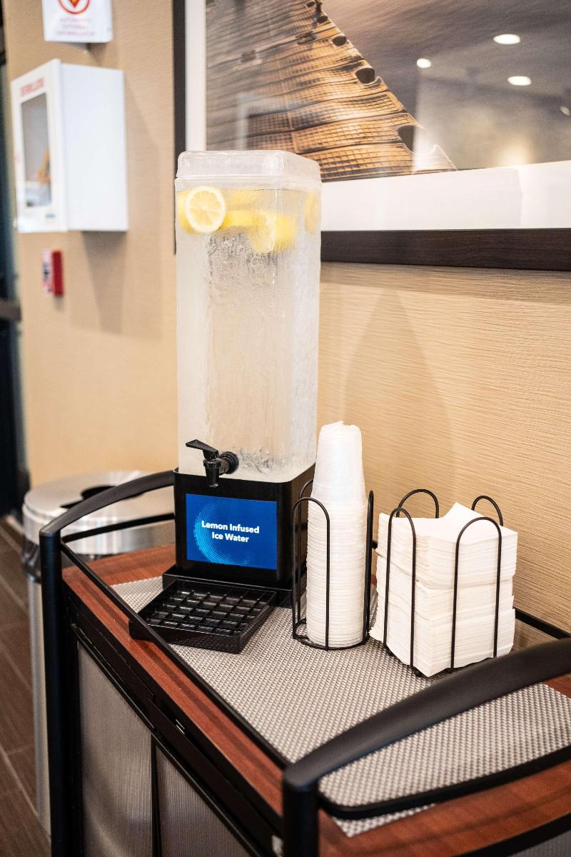 Comfort Suites University Brookings image