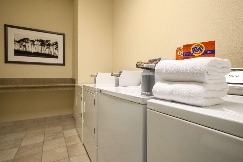 Country Inn & Suites by Radisson Pierre SD image