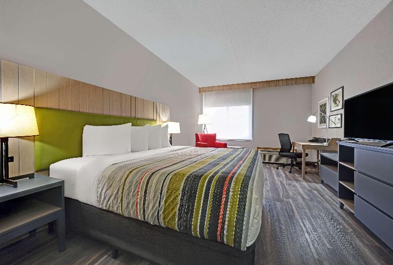 Country Inn & Suites by Radisson Pierre SD image